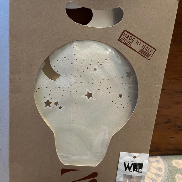 Paper Art Table Lamp - Light box lamp -Starry night on lake scene - Picture 9 of 11